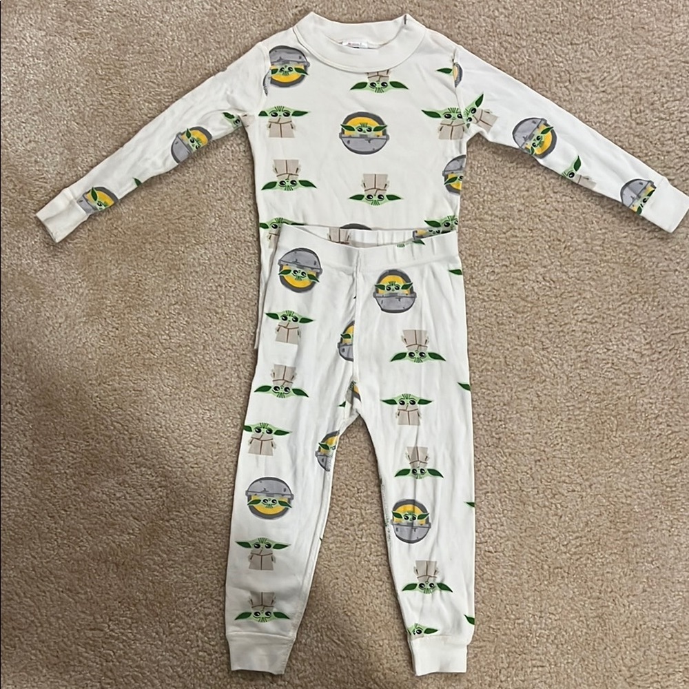 Hanna Andersson White and Green Pajama Set Star Wars